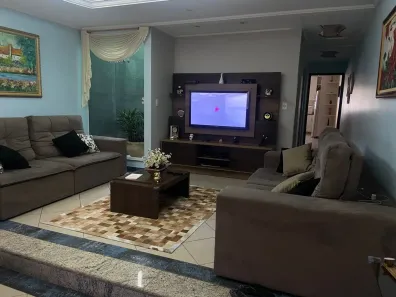 Sobrado com 3 Quartos à venda, 315m² no Campestre, Santo André