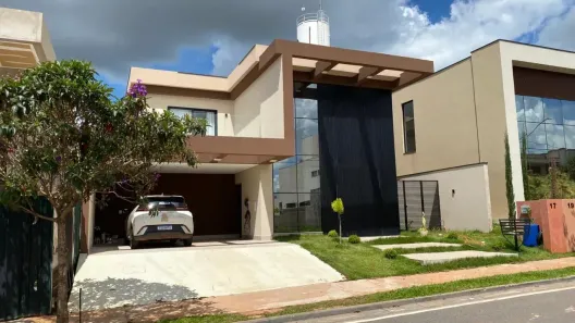 Casa de Condomínio com 4 Quartos à venda, 223m² no Setor Habitacional Tororó, Brasília