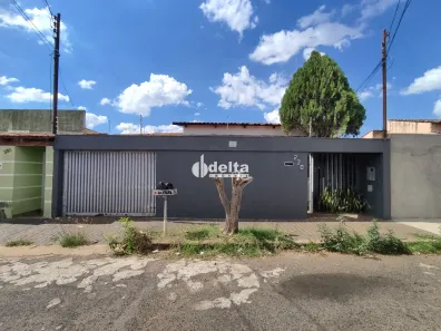 Casa com 3 Quartos à venda, 159m² no Planalto, Uberlândia