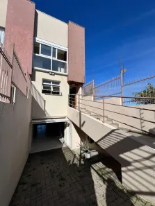 Sobrado com 2 Quartos à venda, 133m² no Vinhedos, Caxias do Sul