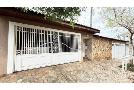 Casa com 3 Quartos à venda, 253m² no Ipiranga, Ribeirão Preto