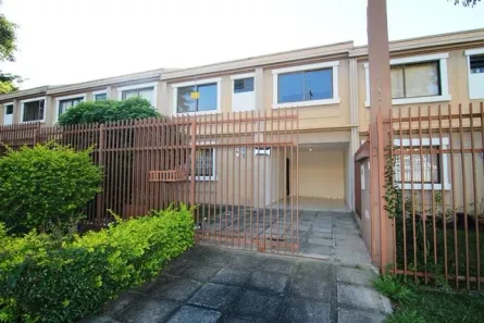 Sobrado com 3 Quartos para alugar, 131m² no Portão, Curitiba