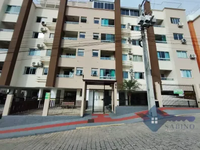 Apartamento com 2 Quartos para alugar, 56m² no Pedra Branca, Palhoça