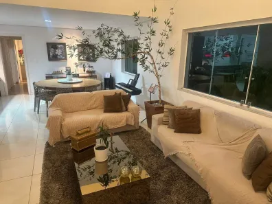 Casa com 3 Quartos à venda, 339m² no Tirol (Barreiro), Belo Horizonte