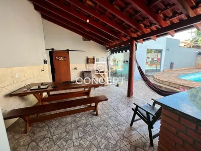 Casa com 3 Quartos à venda, 200m² no Vila Planalto, Rondonópolis