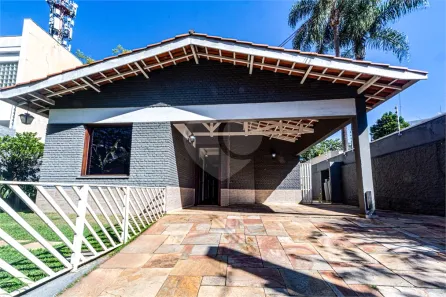 Casa com 3 Quartos para alugar, 300m² no Alto de Pinheiros, São Paulo