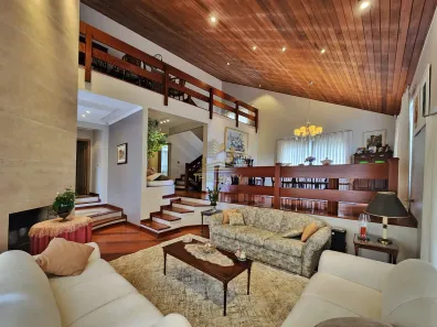 Casa com 4 Quartos à venda, 388m² no Vista Alegre, Curitiba