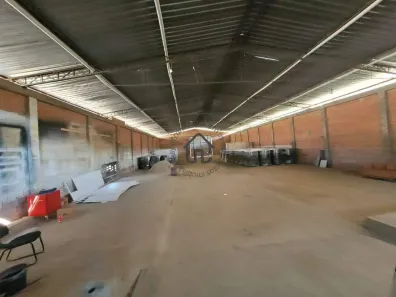 Galpão/Depósito/Armazém à venda, 700m² no Santa Claudina, Vinhedo