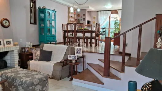Casa de Condomínio com 3 Quartos à venda, 225m² no Jardim Isabel, Porto Alegre