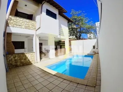 Casa com 3 Quartos à venda, 237m² no Vila Maracy, Bauru