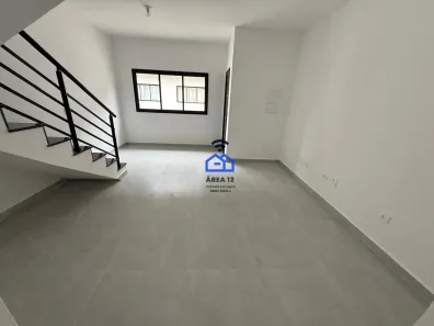 Sobrado com 2 Quartos à venda, 75m² no Cidade Jardim, Caraguatatuba
