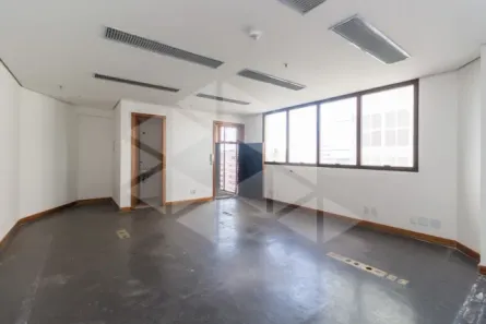 Ponto Comercial para alugar, 38m² no Boa Vista, Porto Alegre