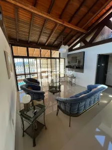 Casa com 3 Quartos para alugar, 218m² no Centro, Florianópolis