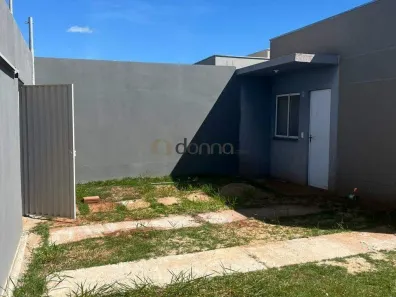 Casa com 2 Quartos à venda, 41m² no Parque das Aroeiras, Uberaba