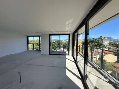 Apartamento com 3 Quartos à venda, 153m² no Santo Antônio, Joinville