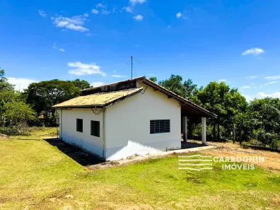 Fazenda/Sítio com 3 Quartos à venda, 130m² no Chácara Marambaia, Caçapava