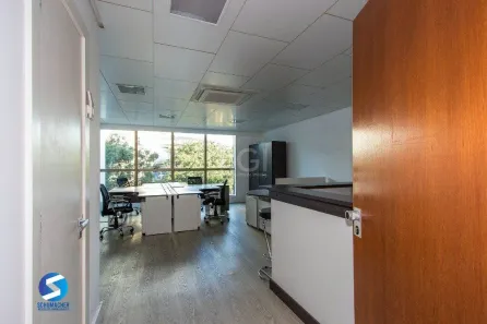 Sala Comercial com 4 Quartos à venda, 46m² no Bela Vista, Porto Alegre