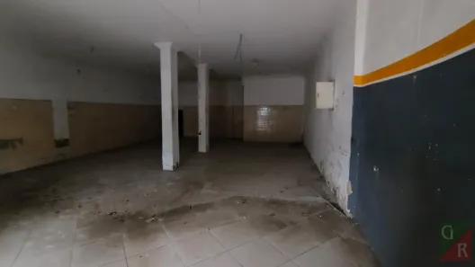Ponto Comercial para alugar, 96m² no Vila Itamarati, Duque de Caxias
