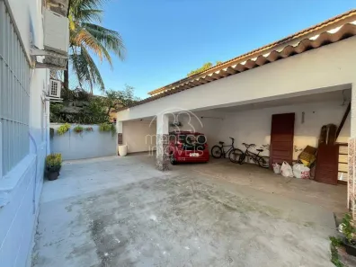 Casa com 2 Quartos à venda, 68m² no Jardim Paraíso, São Vicente