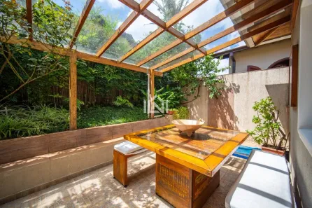 Casa de Condomínio com 3 Quartos à venda, 220m² no São Paulo II, Cotia