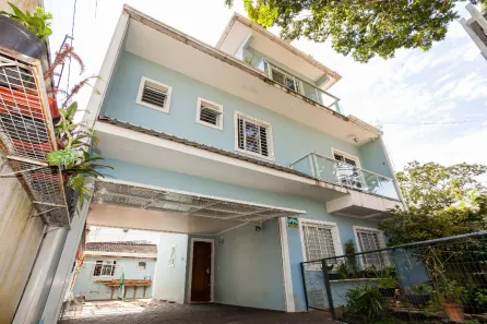 Sobrado com 3 Quartos à venda, 210m² no Tarumã, Curitiba