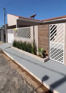Casa com 3 Quartos à venda, 160m² no Jardim Universitário, Cuiabá