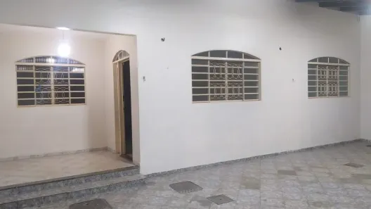 Casa com 4 Quartos à venda, 200m² no Setor Central, Brasília