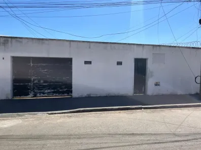 Casa com 2 Quartos à venda, 400m² no Setor São José, Goiânia