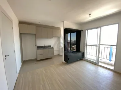 Apartamento com 2 Quartos para alugar, 45m² no Centro, Campinas