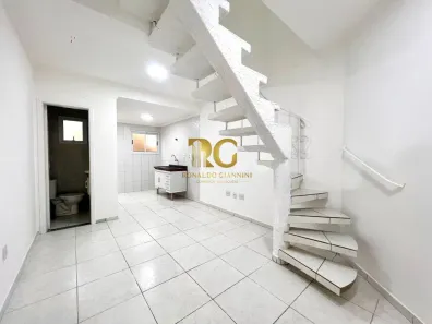 Casa de Condomínio com 2 Quartos à venda, 66m² no Canto do Forte, Praia Grande