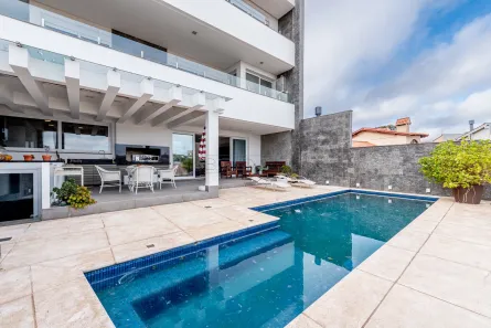 Casa com 5 Quartos à venda, 1053m² no Chácara das Pedras, Porto Alegre