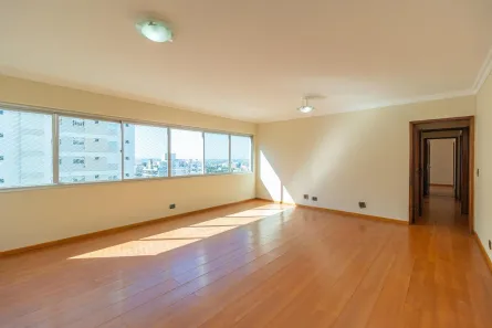 Apartamento com 3 Quartos para alugar, 153m² no Rebouças, Curitiba