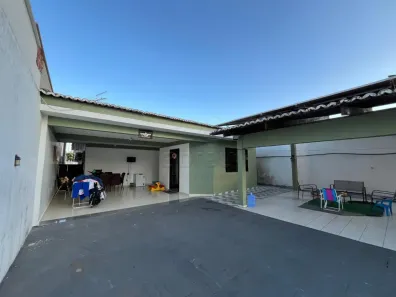 Casa com 4 Quartos à venda, 196m² no Capim Macio, Natal