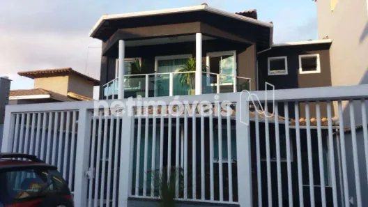 Casa com 3 Quartos à venda, 265m² no Jardim Riacho das Pedras, Contagem