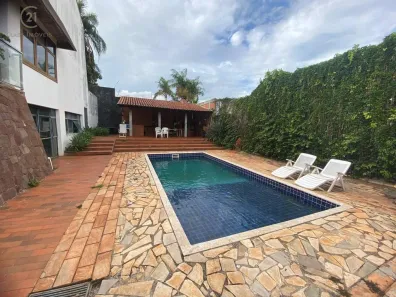 Casa com 4 Quartos para venda ou aluguel, 600m² no Quebec, Londrina