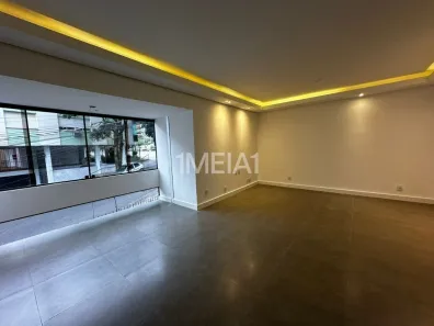 Apartamento com 3 Quartos para alugar, 124m² no Petrópolis, Porto Alegre