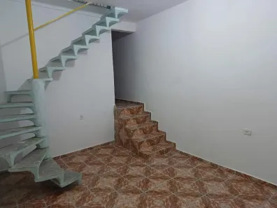 Sobrado com 4 Quartos à venda, 200m² no Cidade Soberana, Guarulhos