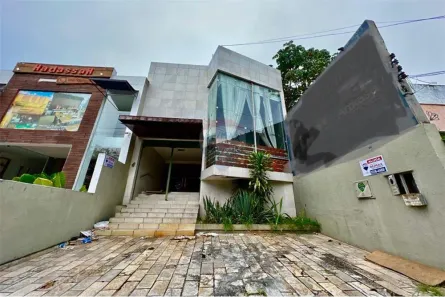 Ponto Comercial para alugar, 1200m² no Barro Vermelho, Natal