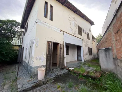 Casa com 3 Quartos à venda, 279m² no Santa Amélia, Belo Horizonte