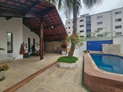 Sobrado com 3 Quartos à venda, 203m² no Aviação, Praia Grande