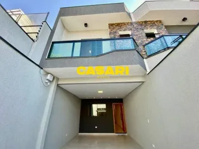 Sobrado com 3 Quartos à venda, 131m² no Vila Lucinda, Santo André