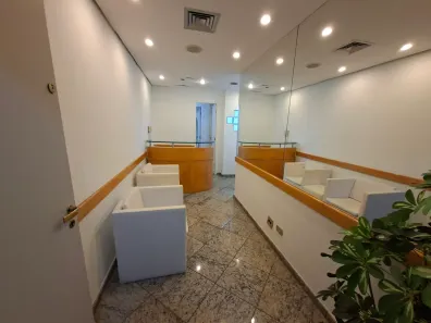 Sala Comercial à venda, 35m² no Cidade Monções, São Paulo