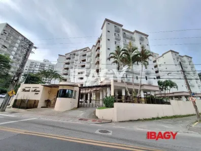 Apartamento com 3 Quartos para alugar, 84m² no Itacorubi, Florianópolis