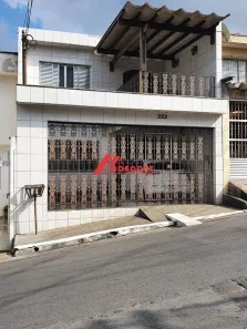 Sobrado com 3 Quartos à venda, 170m² no Vila Liviero, São Paulo