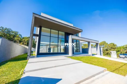 Casa de Condomínio com 4 Quartos à venda, 568m² no Novo Mundo, Curitiba