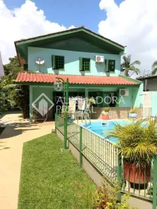 Casa com 4 Quartos à venda, 297m² no Guarujá, Porto Alegre