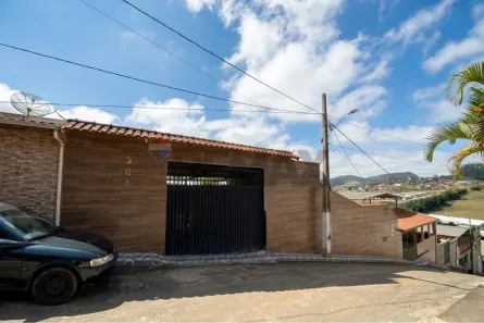 Casa com 5 Quartos à venda, 200m² no Grama, Juiz de Fora