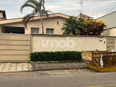Imóvel Comercial com 3 Quartos para alugar, 330m² no Jardim América, Sorocaba