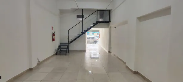 Ponto Comercial para alugar, 58m² no Centro, Juiz de Fora