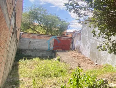 Lote/Terreno à venda, 180m² no Três Barras, Contagem